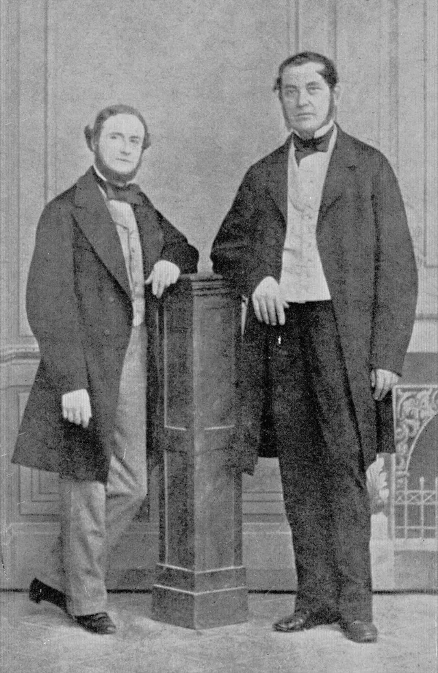 Gustav Kirchhoff (izquierda) y Robert Bunsen, que encontraron el cesio y el rubidio con el espectroscopio